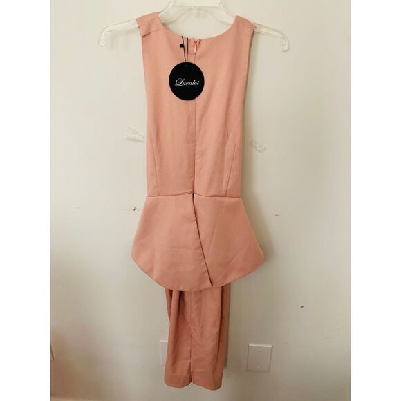 Luvalot Coral cutout dress - Picture 2 of 3